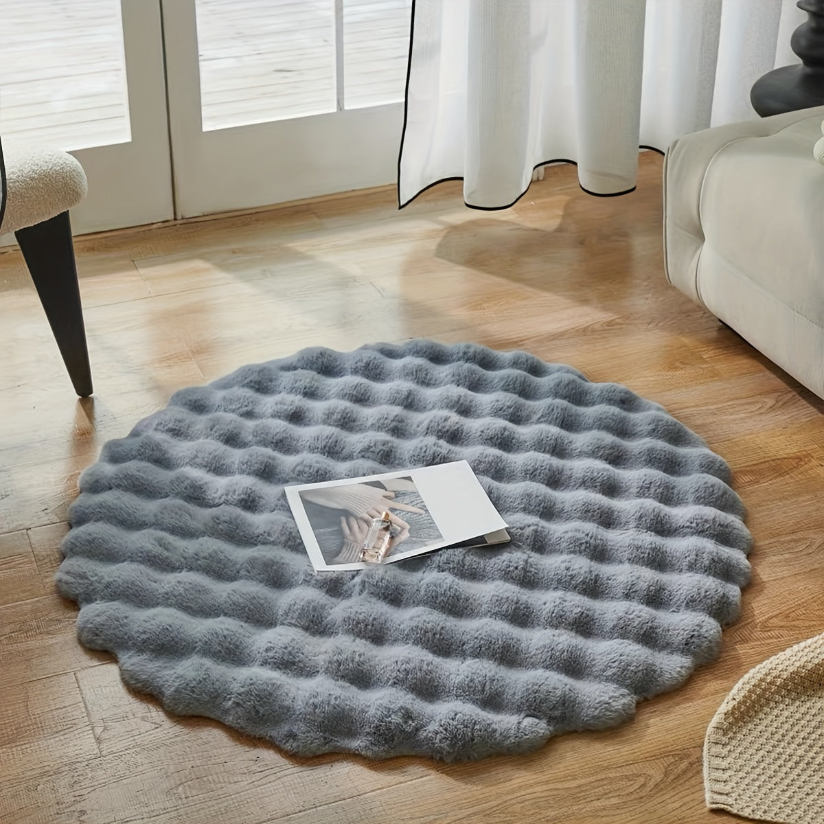 Round Rug for Stylish Spaces | Soft, Durable, Perfect for Home or Office Grey