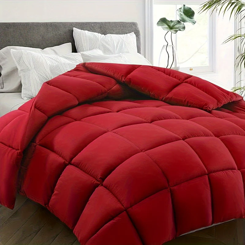 Ultra-Lightweight Polyester Duvet for All Seasons - Soft & Comfortable Red