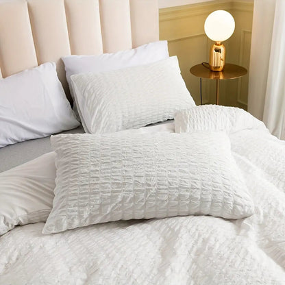 Modern Duvet Set for All Seasons - Soft, Stylish Bedding for Home Comfort